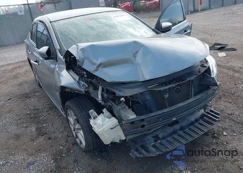 2014 Nissan Sentra Sr z USA, uszkodzony, nr VIN 3N1AB7AP4EY294120